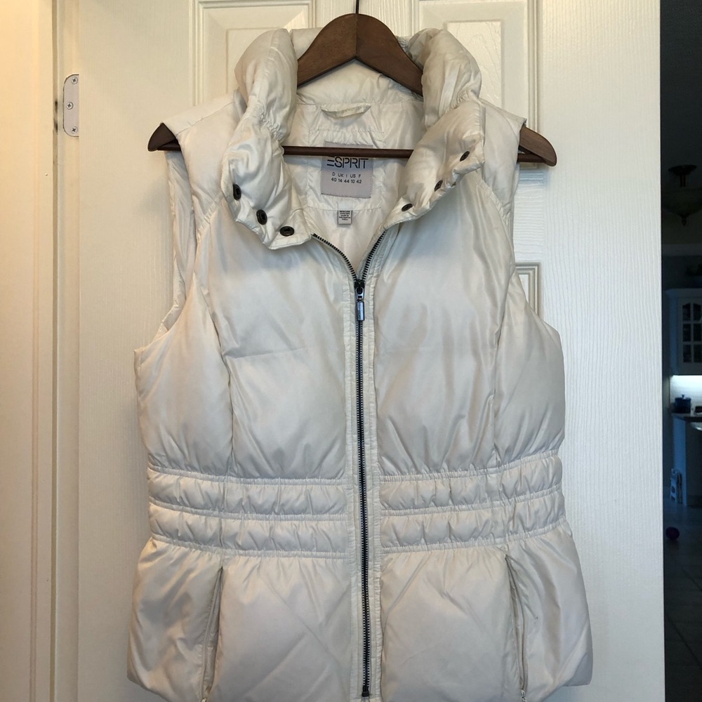 Esprit Women's Cream Quilted Vest